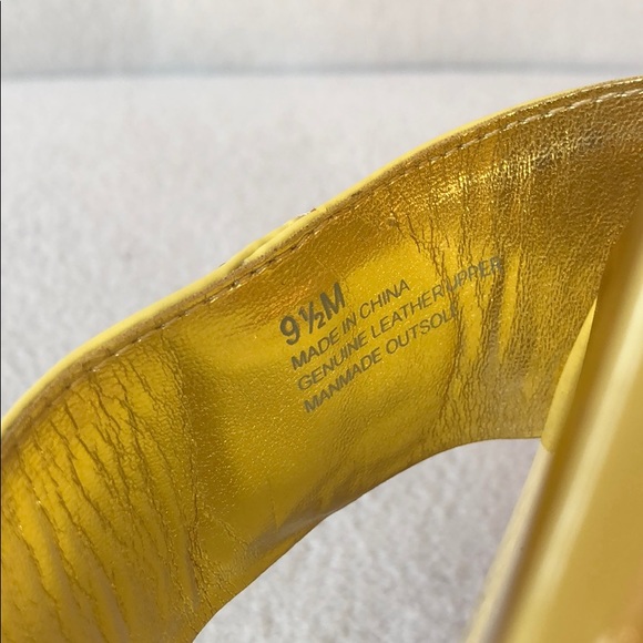 Talbots Farah Ladybug Slides - Picture 9 of 11